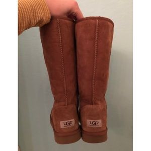!! SOLD !! Ugg Boots - Chestnut Tall